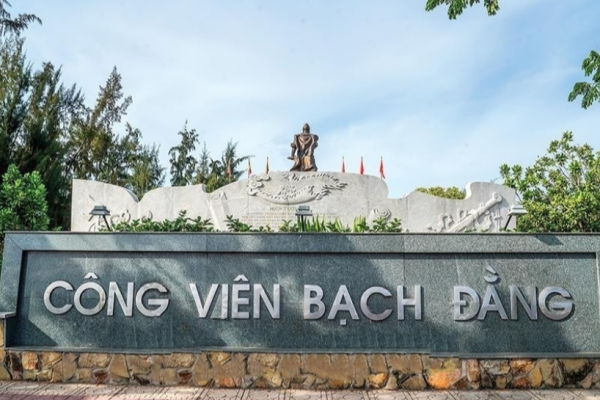 Công viên Bạch Đằng