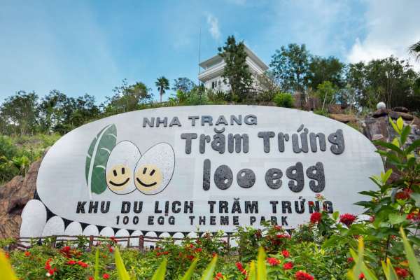 Khu du lịch Trăm Trứng