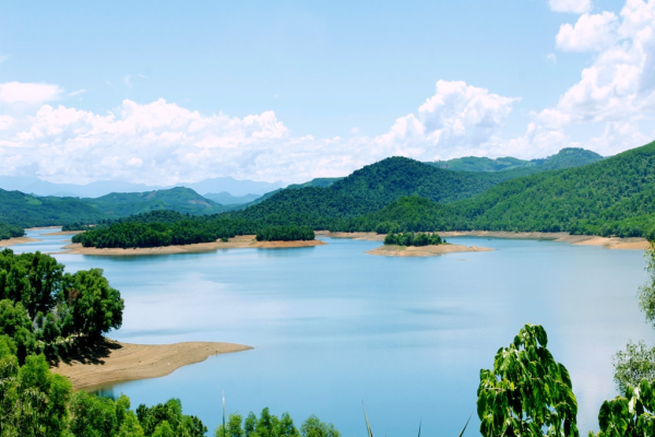 Khu du lịch sinh thái hồ Phú Ninh