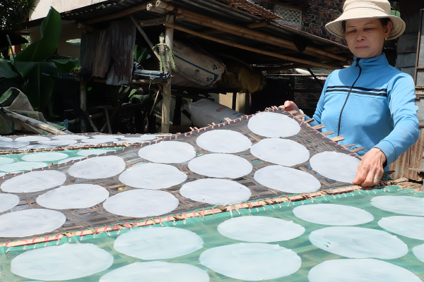 Làng bánh tráng Phú Triêm