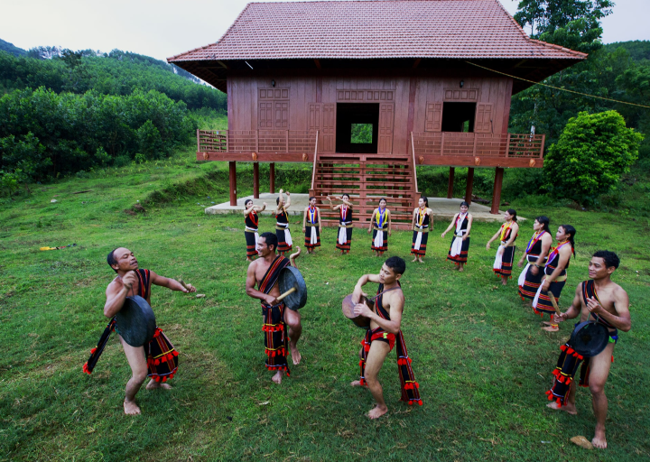 Làng văn hóa Cao Sơn 