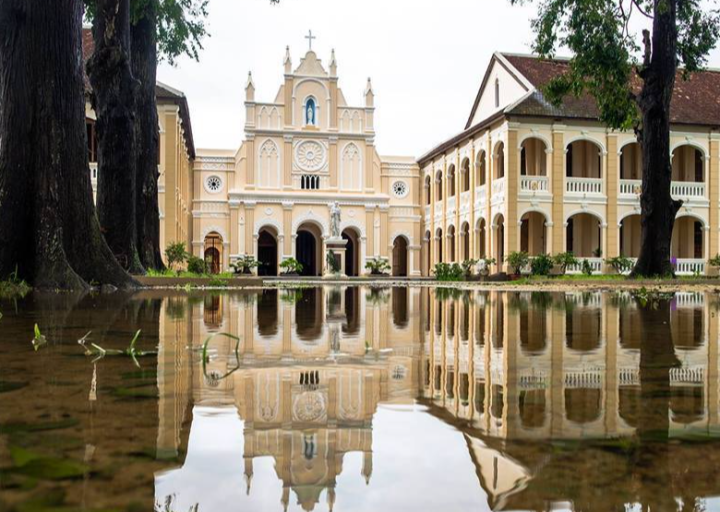 Tiểu Chủng Viện Làng Sông