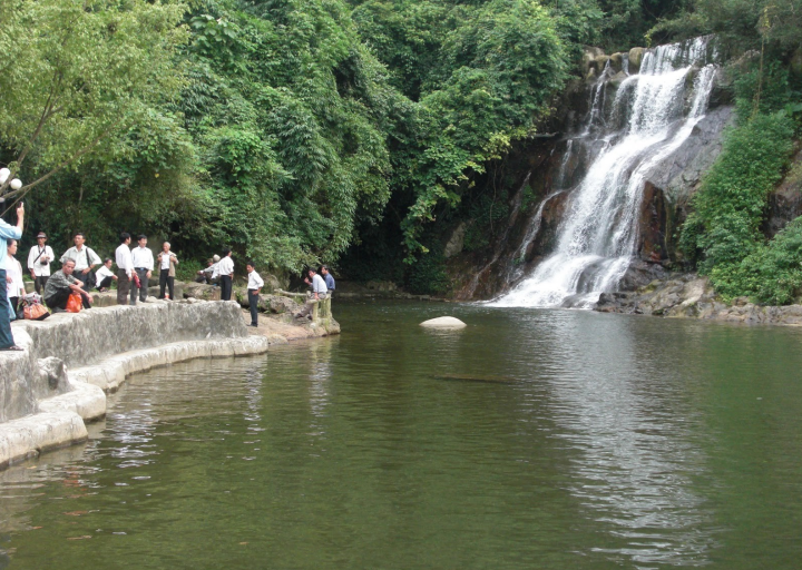 Khu Du Lịch Hồ Tiên Sa