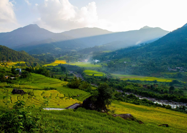 Bản Sông Móoc 