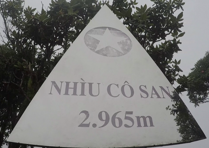 Núi Nhìu Cồ San