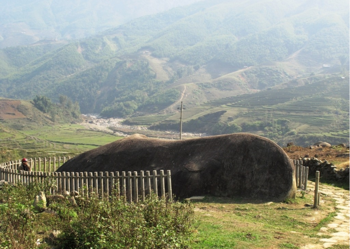 Bãi đá cổ Sapa