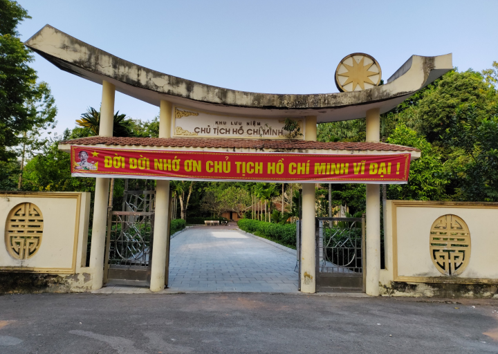 Khu Di tích lưu niệm Chủ tịch Hồ Chí Minh