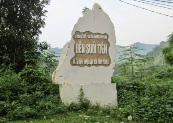 Di tích Đền Suối Tiên