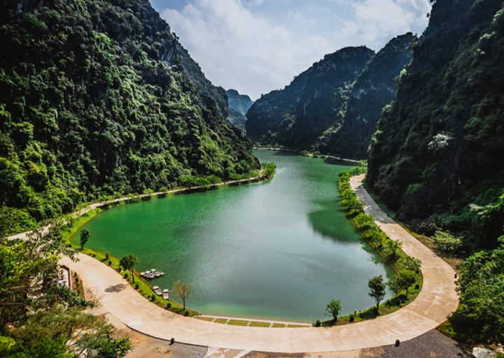 Động Am Tiên - Tuyệt Tình Cốc