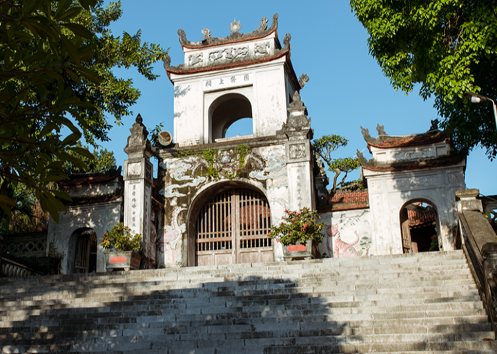 Đền Cuông