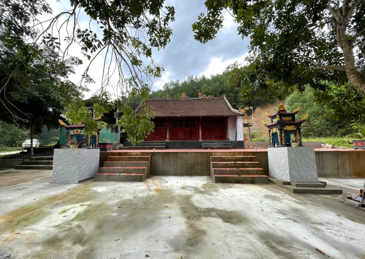 Đền Bà Chúa Chè
