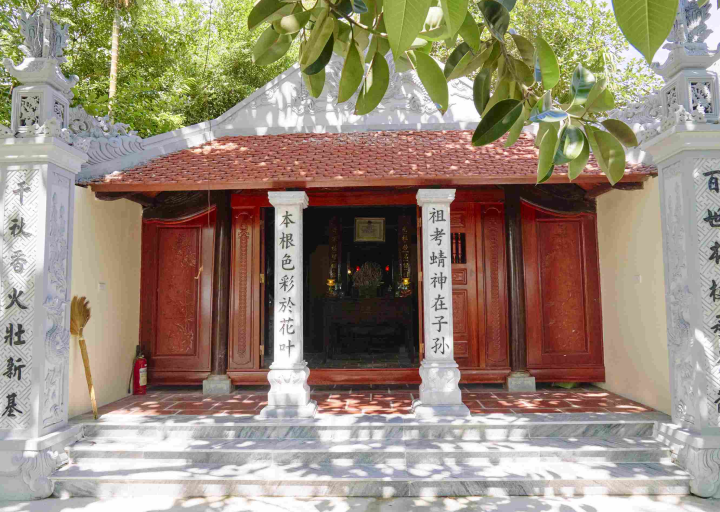 Mộ và đền thờ Đoàn Nhữ Hài
