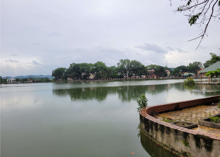 Hồ Thung Mây