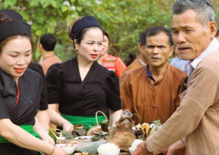Lễ hội đón tiếng Sấm, huyện Tương Dương