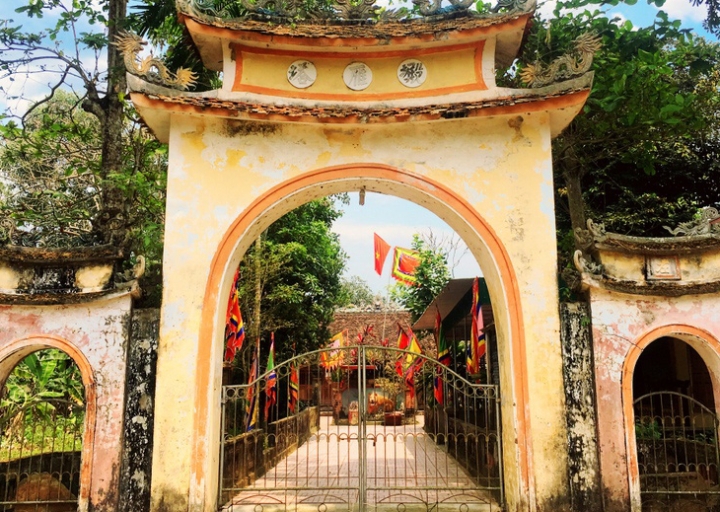 Đền Hồng Long