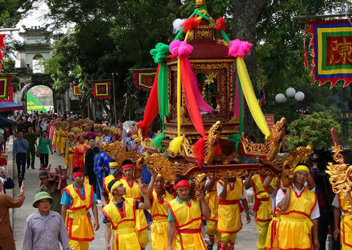 Lễ hội đền thờ Trần Hưng Đạo