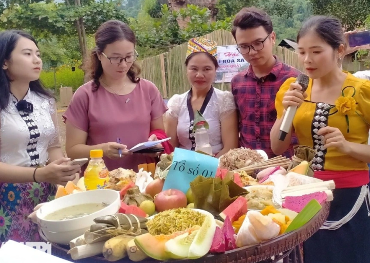 Lễ Khâu Búa Sa