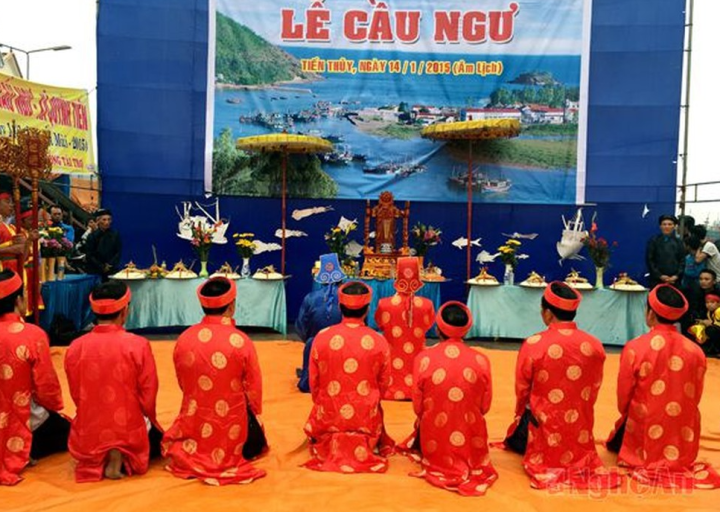 Lễ hội cầu ngư, Tiến Thủy 
