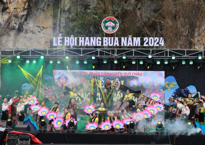 Lễ hội Hang Bua