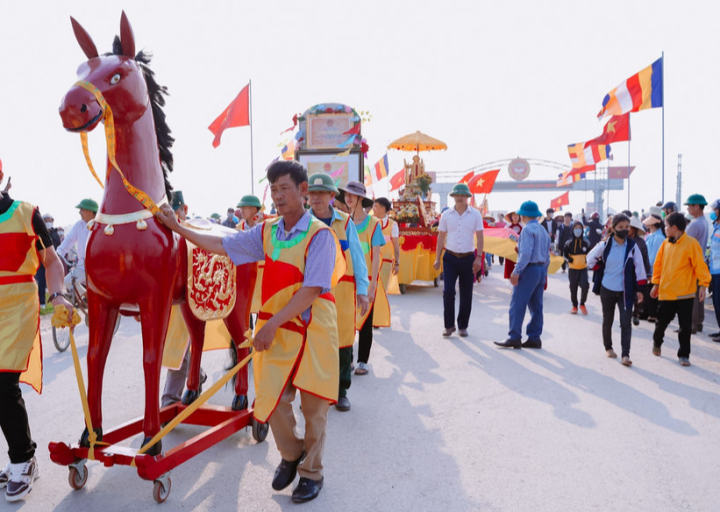 Lễ hội Đền Chùa Rú Gám