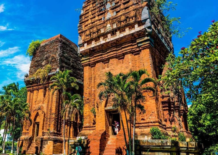 Tháp Đôi