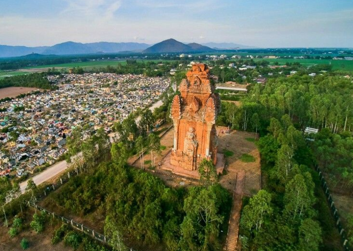 Tháp Cánh Tiên