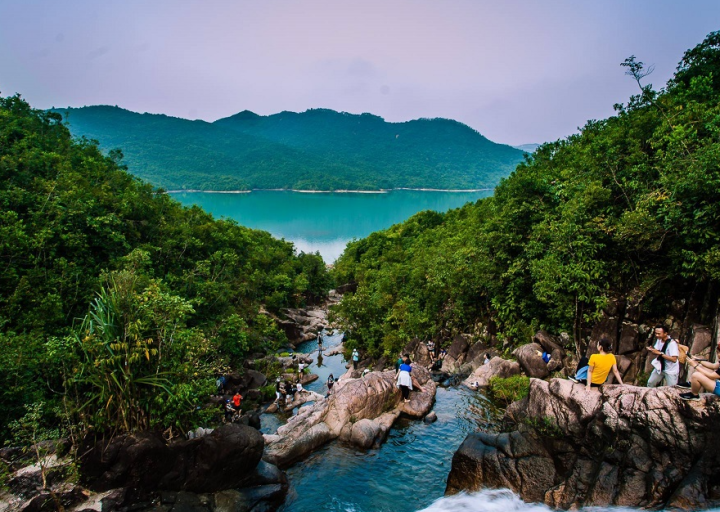 Khu du lịch sinh thái Hầm Hô