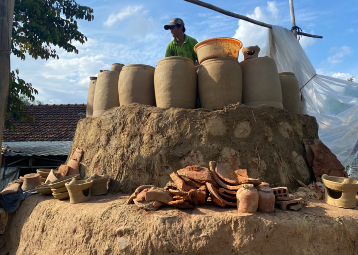 Làng nghề gốm Nhạn Tháp