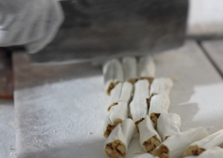 Làng nghề bánh kẹo truyền thống Cổ Hoàng