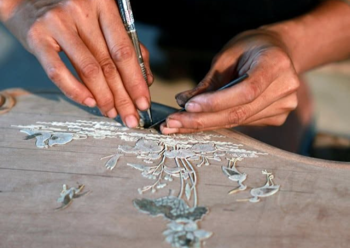 Làng nghề khảm trai thôn Trung