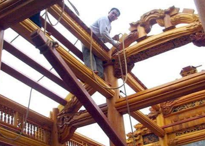 Làng nghề truyền thống mộc dân dụng và làm nhà gỗ Hương Ngải