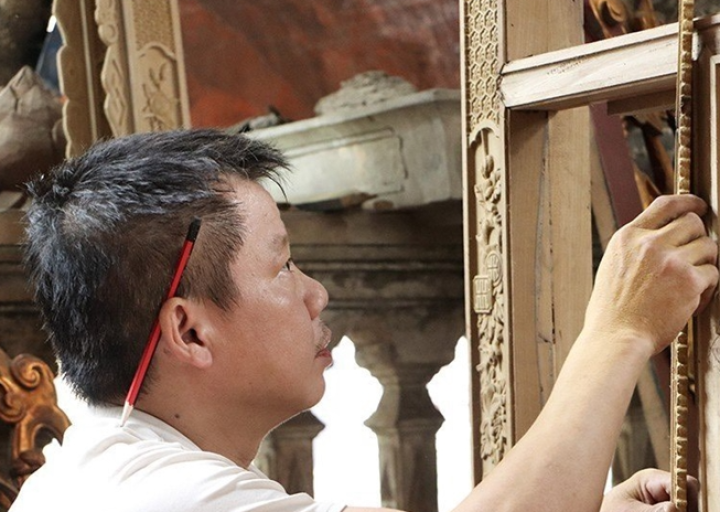 Làng nghề sơn tạc tượng thôn Vũ Lăng