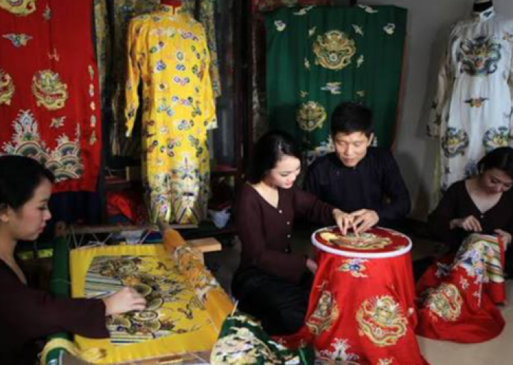 Làng nghề thêu thôn Đông Cửu