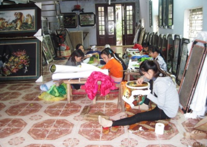 Làng nghề thêu ren Thắng Lợi