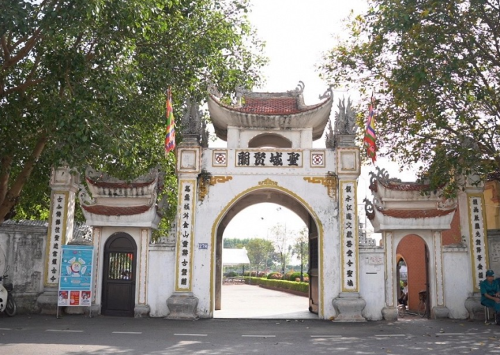 Đền Văn Hiến