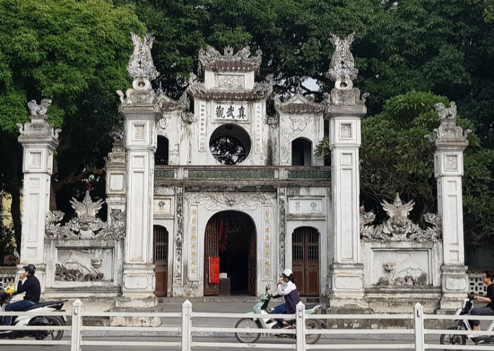 Đền Quán Thánh