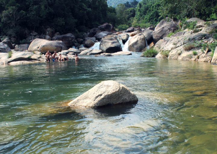 Khu du lịch Suối Nguồn