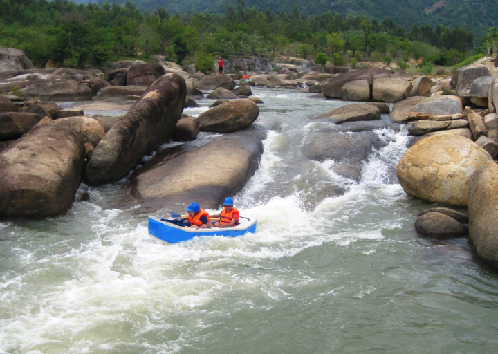 Khu du lịch Waterland suối Thạch Lâm