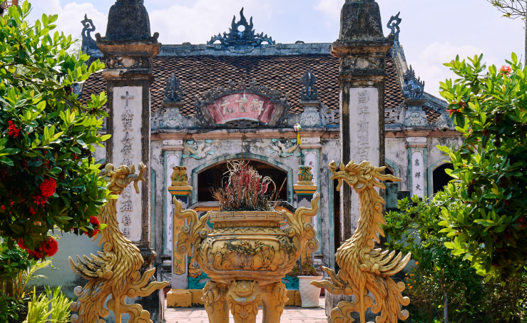 Đền thờ Đinh Bạt Tụy