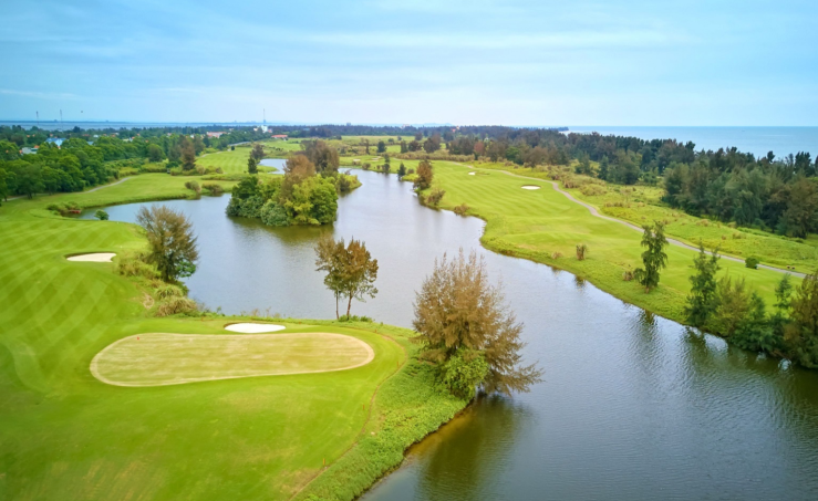 Sân golf Quốc tế Móng Cái