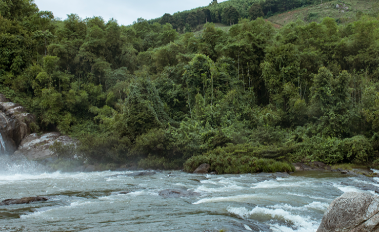 Thác Sao Va (Quế Phong)