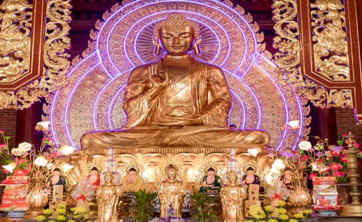 Chùa Lâm Hà (trong khu sinh thái Diễn Lâm)