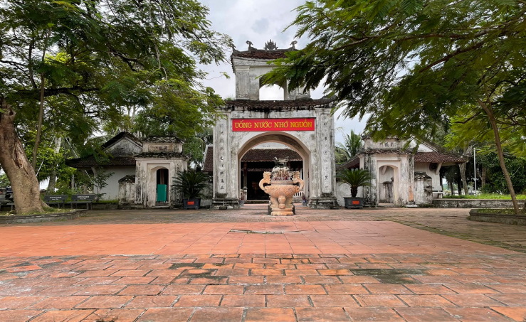 Điểm Du lịch tâm linh Đền Bạch Mã