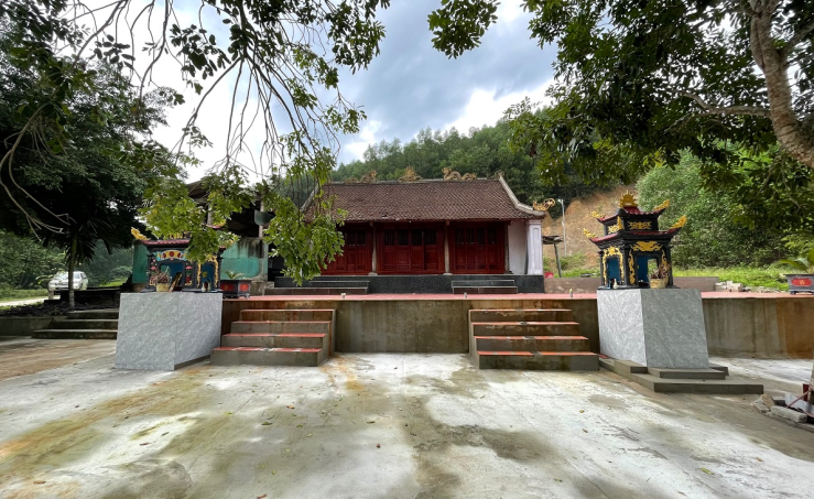 Đền Bà Chúa Chè