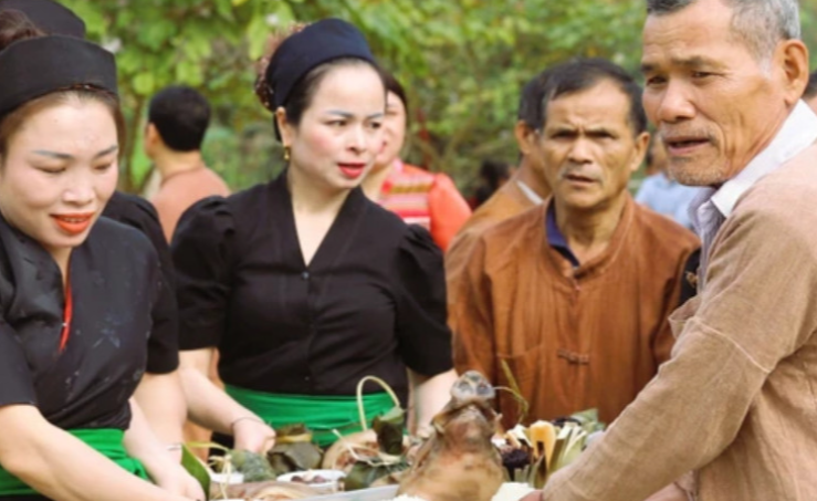 Lễ hội đón tiếng Sấm, huyện Tương Dương