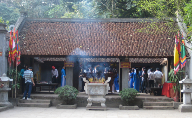 Đền Hạ, Quỳnh Lập