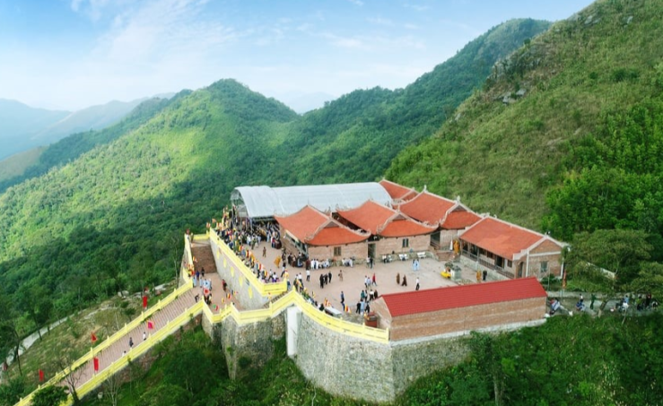 Chùa am Ngọa Vân