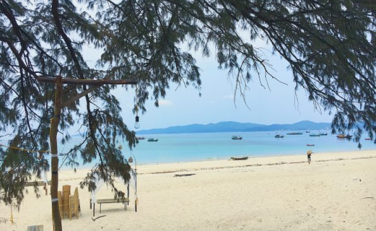 Bãi tắm Tình Yêu